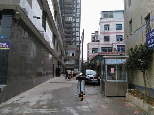 永州春江花園車牌識(shí)別系統(tǒng)案例 - 中出網(wǎng)-智能出入口與停車充電門戶