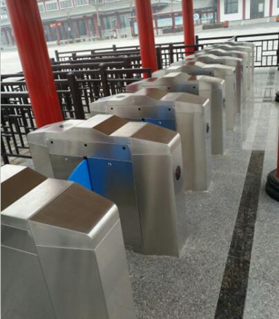 渭南鹵陽湖通道閘案例