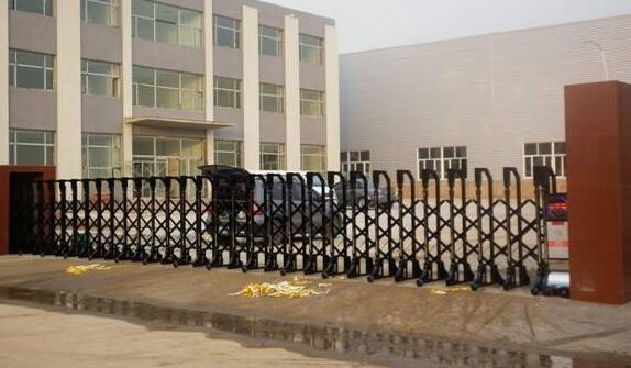 張家口出安智能為興隆碧桂園提供伸縮門工程