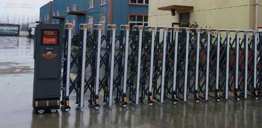 張家口出安智能電動(dòng)伸縮門(mén)在張家口容辰華邑酒店的應(yīng)用工程