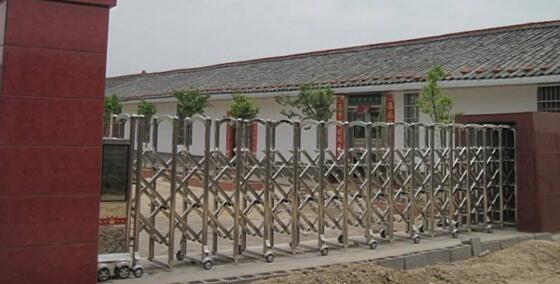 鳴謝承德民族職業(yè)技術(shù)學(xué)院應(yīng)用承德出安智能電動(dòng)伸縮門