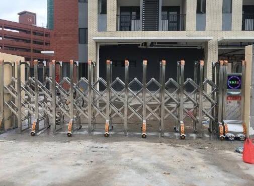 承德出安智能伸縮門帶給江南?？さ男蜗笳故? />   
                <div   id=