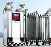 武夷山市五夫中學(xué)于南平出安伸縮門達成合作