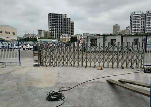 衡水鴻昊企業(yè)有限責任公司與衡水出安智能電動伸縮門達成合作協(xié)議