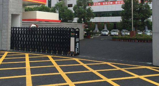 衡水出安智能電動(dòng)伸縮門(mén)點(diǎn)綴衡水新光新材料科技有限公司