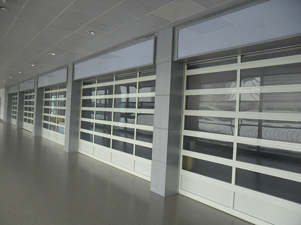 長(zhǎng)治出安智能車庫(kù)門(mén)在東城世家的工程驗(yàn)收