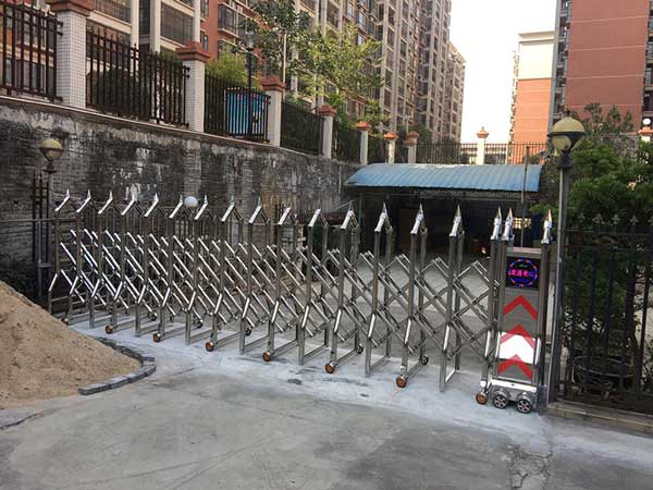 喜迎運(yùn)城出安智能電動伸縮門進(jìn)駐運(yùn)城溫泉雅居