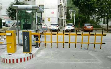 海口出安智能道閘為海南省中醫(yī)院提供保駕護(hù)航  