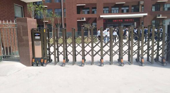 舟山市藍(lán)焰燃?xì)庥邢薰疽恢毙刨囍凵匠霭仓悄茈妱由炜s門