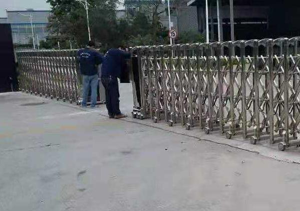 舟山出安智能伸縮門在舟山商貿(mào)集團(tuán)有限公司這塊寶地上長(zhǎng)駐