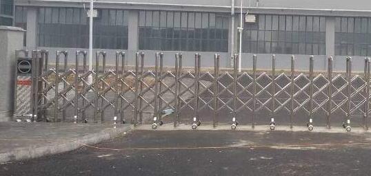 熱烈祝賀舟山出安智能電動(dòng)伸縮門(mén)安裝在舟山海濱小學(xué)大門(mén)口