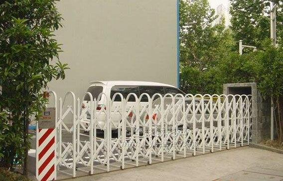 麗水出安智能電動伸縮門成為藍城春江映月的安全衛(wèi)士