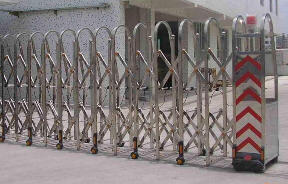 麗水出安智能電動伸縮門進駐麗水學院職業(yè)技術(shù)學院大門口