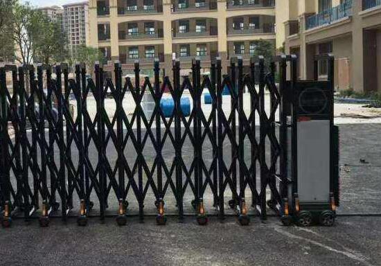 浙江省麗水市實驗學校與麗水出安智能電動伸縮門達成合作協(xié)議