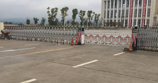 麗水出安智能伸縮門進駐麗水市囿山小學