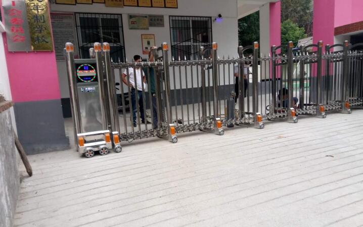 漢中市東塔小學伸縮門案例 - 中出網(wǎng)-智能出入口與停車充電門戶