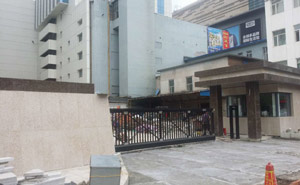 延安百貨大樓懸浮平移門案例