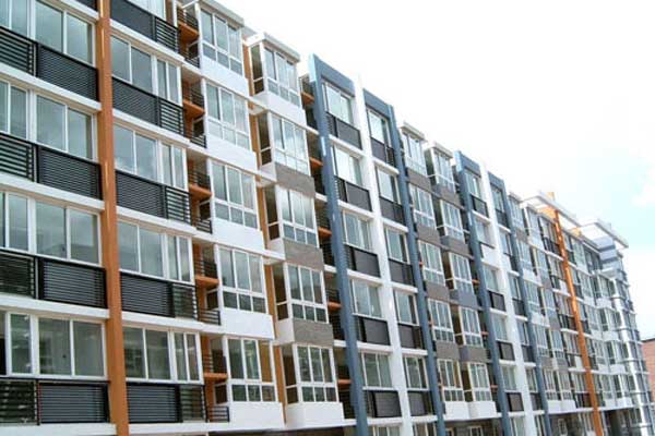 遼陽恒大綠洲護欄案例 - 中出網(wǎng)-智能出入口與停車充電門戶