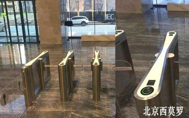 北京萬(wàn)科金域華府安裝掃碼通道閘案例 - 中出網(wǎng)-智能出入口與停車(chē)充電門(mén)戶(hù)