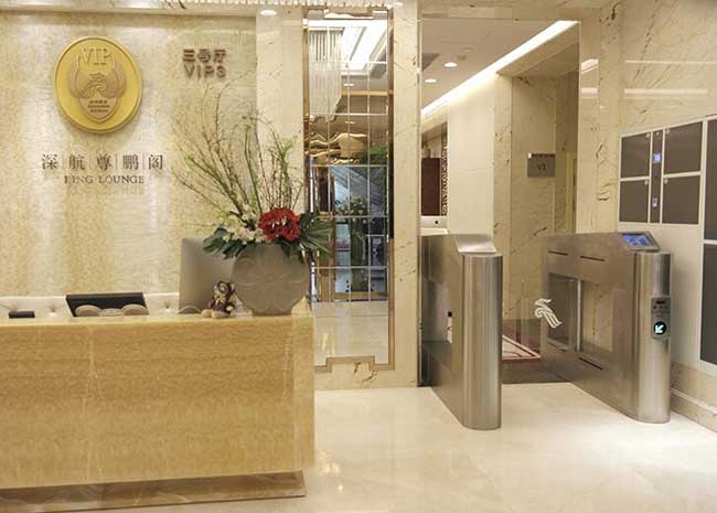 深圳寶安國(guó)際機(jī)場(chǎng)T3航站樓室內(nèi)擺閘案例 - 中出網(wǎng)-智能出入口與停車充電門戶