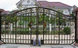 福州翠湖山莊別墅開門機(jī)案例