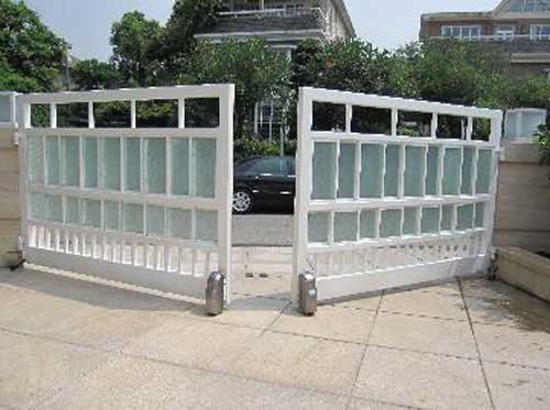 廣州二沙島豪華別墅開門機(jī)案例 - 中出網(wǎng)-智能出入口與停車充電門戶