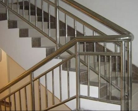 不銹鋼護(hù)欄7