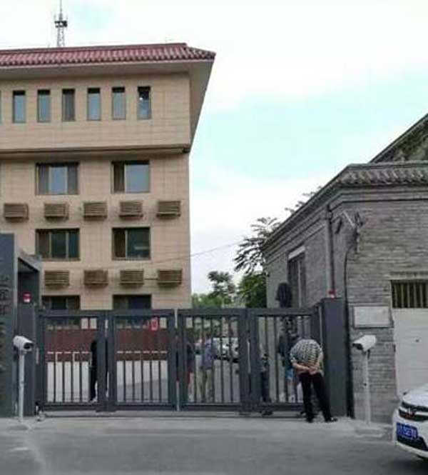 慶賀銅仁出安智能懸浮折疊門進(jìn)駐銅仁公安局