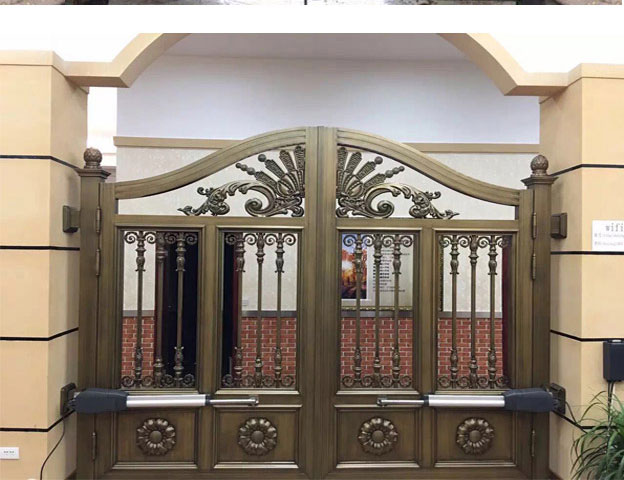 長(zhǎng)沙長(zhǎng)房半島藍(lán)灣別墅大門工程案例 - 中出網(wǎng)-智能出入口與停車充電門戶