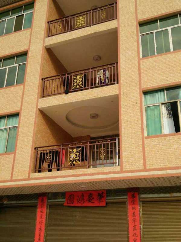 慶賀云浮出安智能護(hù)欄進(jìn)駐云浮嘉駿.江悅灣