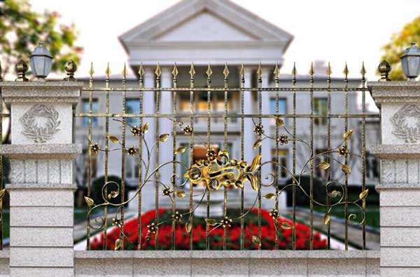 慶賀慶陽出安智能圍墻護(hù)欄進(jìn)駐慶陽正洋?鳳凰大境