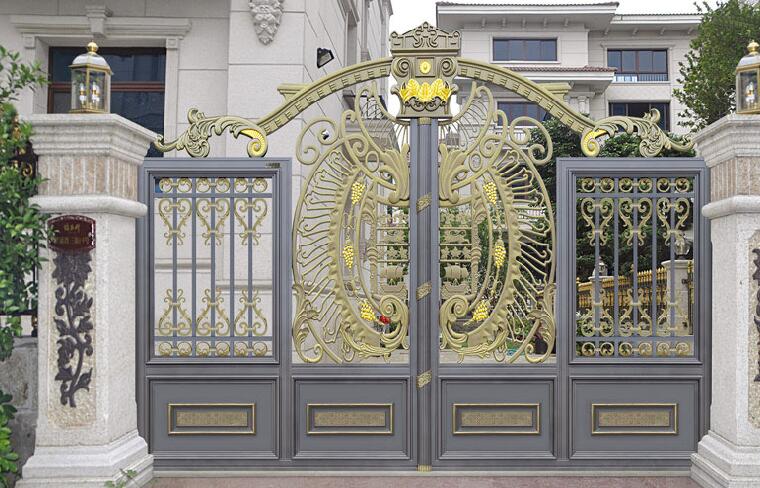 普洱出安智能鋁藝大門為錦?；▓@大門口添上色彩