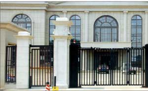 石嘴山市礦業(yè)(集團(tuán))有限責(zé)任公司懸浮折疊門案例