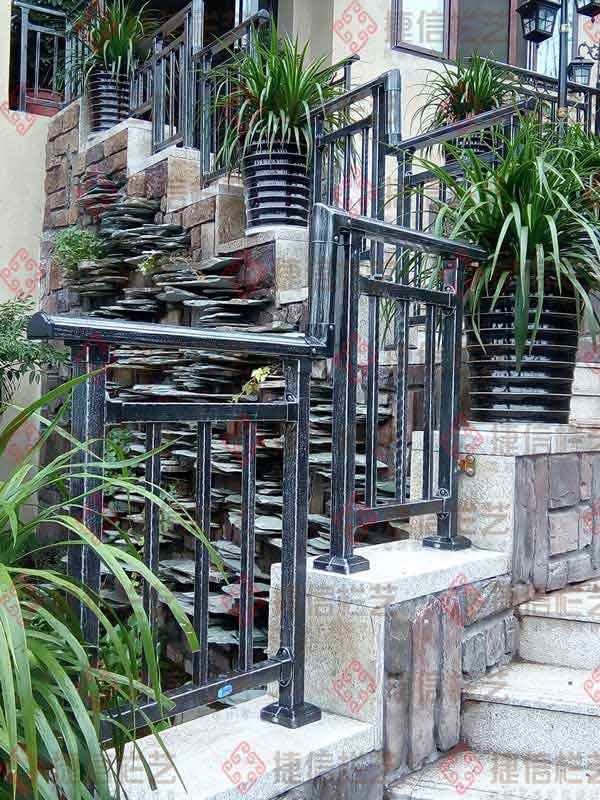 慶賀中衛(wèi)出安智能護(hù)欄進(jìn)駐中衛(wèi)巨寧金沙國(guó)際