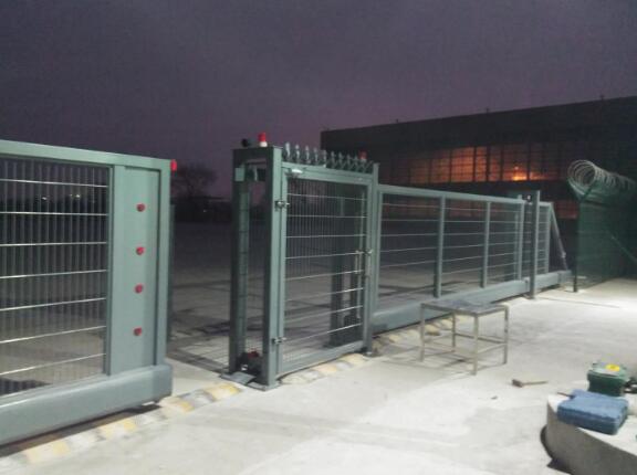 太原飛機(jī)場(chǎng)懸浮門案例 - 中出網(wǎng)-智能出入口與停車充電門戶