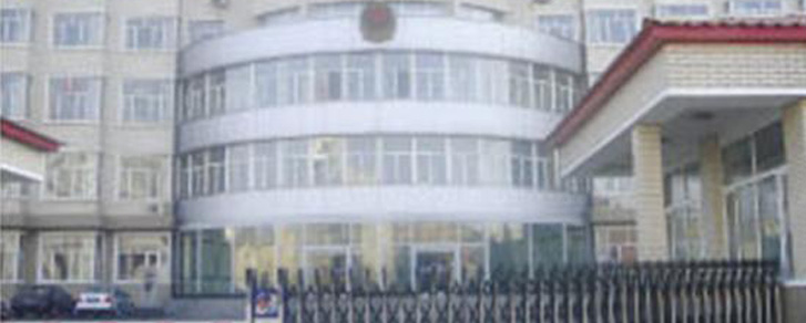 牡丹江市公安局伸縮門案例 - 中出網-智能出入口與停車充電門戶