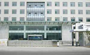 山東省藥品檢驗所伸縮門案例
