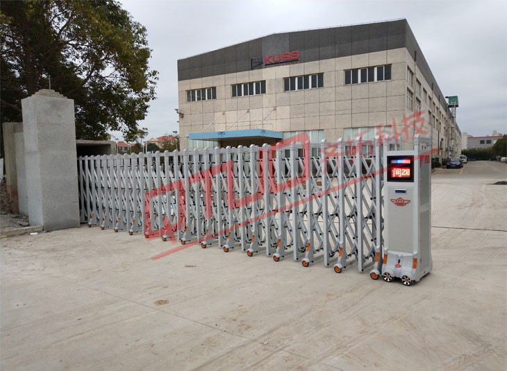 上海微電子集團(tuán)--電動(dòng)伸縮門 - 中出網(wǎng)-智能出入口與停車充電門戶