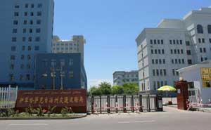 新疆伊犁哈薩克自治州交通運(yùn)輸局伸縮門案例