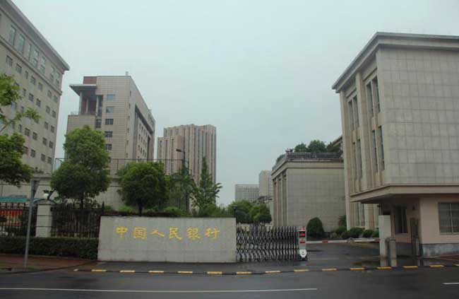 中國(guó)人民銀行伸縮門案例 - 中出網(wǎng)-智能出入口與停車充電門戶