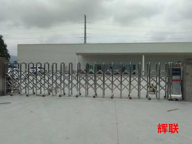 輝聯(lián)伸縮門案例 - 中出網(wǎng)-智能出入口與停車充電門戶