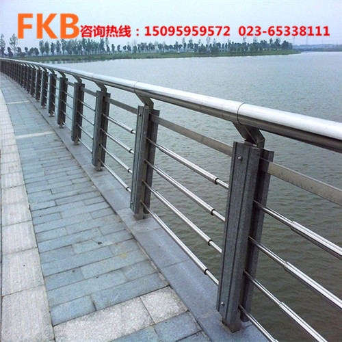 不銹鋼復(fù)合管護欄