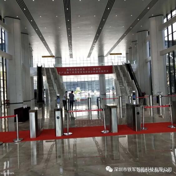 人證比對系統(tǒng)+翼閘方案配套設施