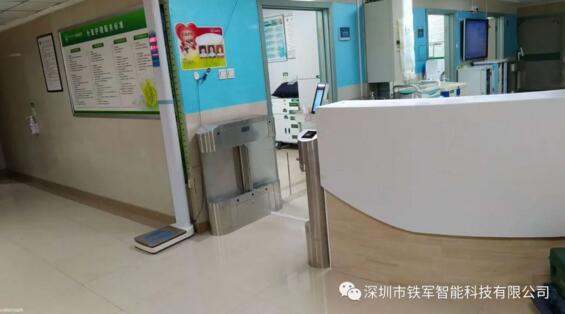醫(yī)院通道閘機(jī)及醫(yī)院健康碼人臉識(shí)別閘機(jī)解決方案