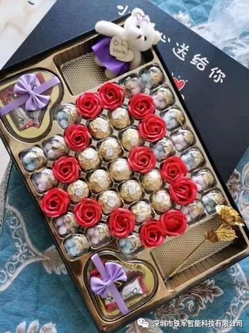 “鐵軍智能”為每一位女同胞們送上了一份小小的心意