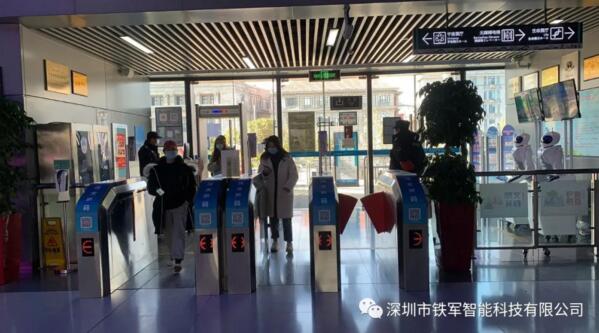 有效避免冒用他人身份證通行的：身份證核驗+體溫檢測通行