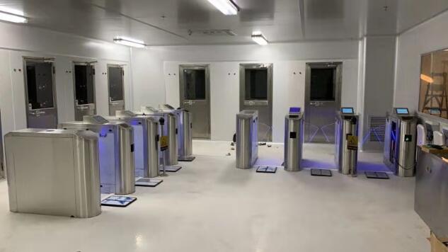 江西合力泰ESD防靜電翼閘案例 - 中出網(wǎng)-智能出入口與停車充電門戶