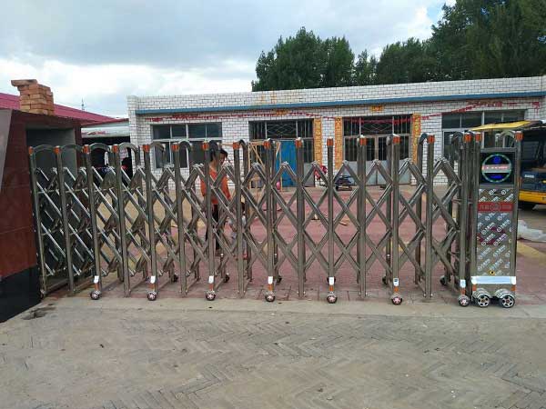 赤峰市敖漢金廠溝梁私家電動伸縮門工程 - 中出網(wǎng)-智能出入口與停車充電門戶