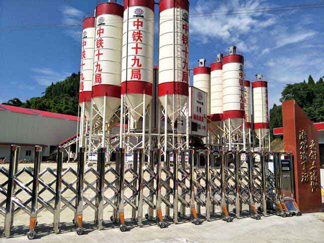 中鐵十九局重慶鐵路樞紐東環(huán)線電動伸縮門案例 - 中出網(wǎng)-智能出入口與停車充電門戶