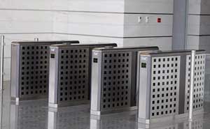 北京富力愛丁堡通道閘案例 - 中出網(wǎng)-智能出入口與停車充電門戶